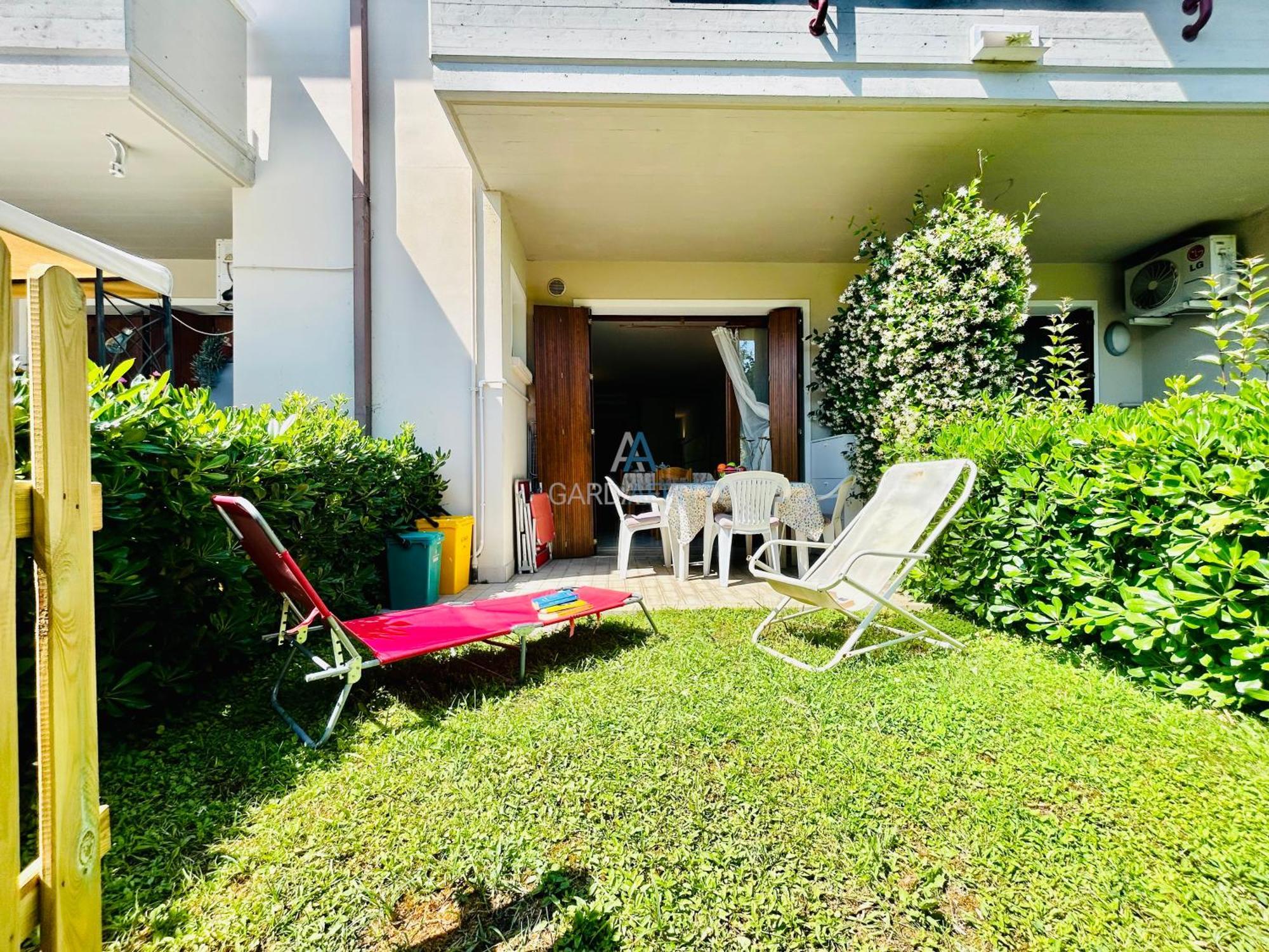 Perseo Apartment - 200M Dal Lago Di Garda Sirmione Eksteriør billede
